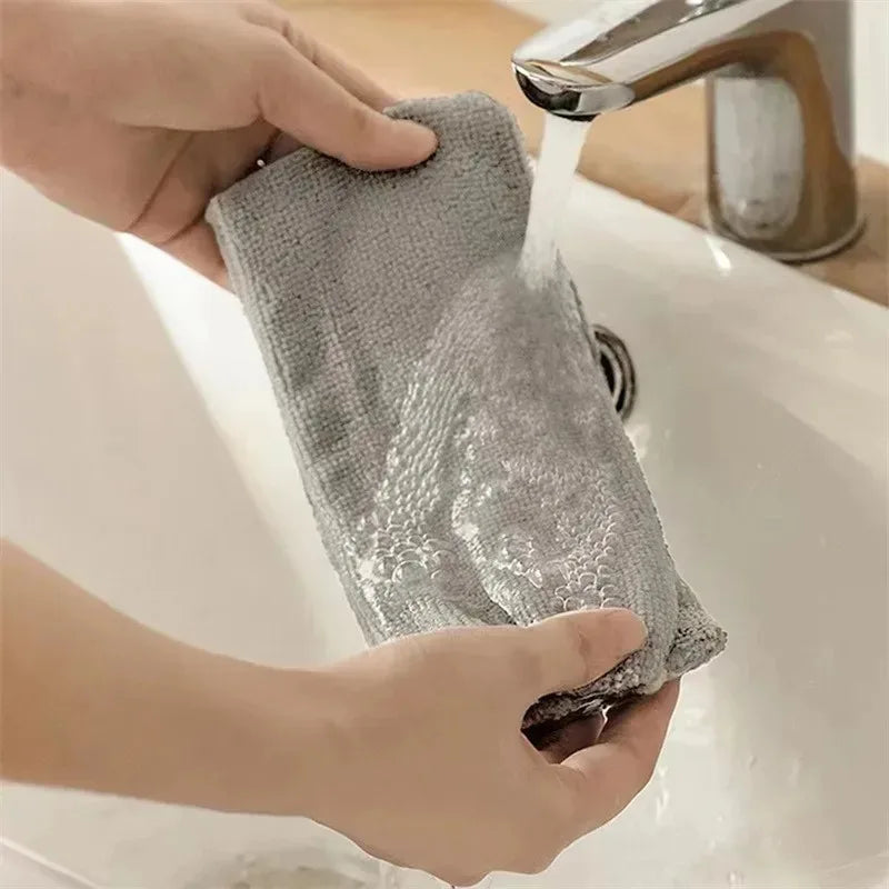 Telescopic Duster Brush – Long-Handle Gap Cleaner for Bedside & Sofa, Dust Removal Tool