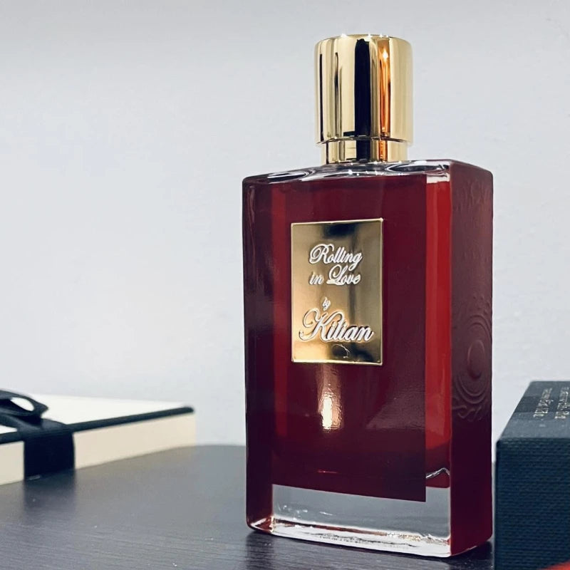 Unisex luxury in a 100 ml bottle — warmth of vanilla, depth of woods for Women & Men