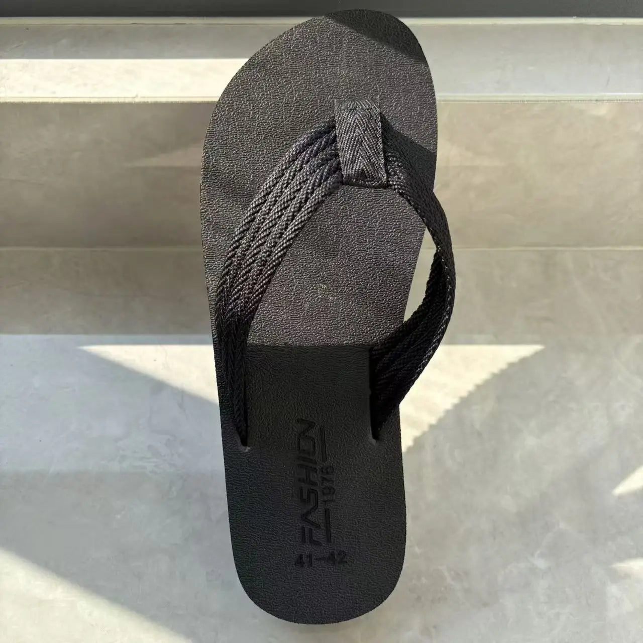 Men's Summer Flip-Flops — Lightweight, Simple, Non-Slip