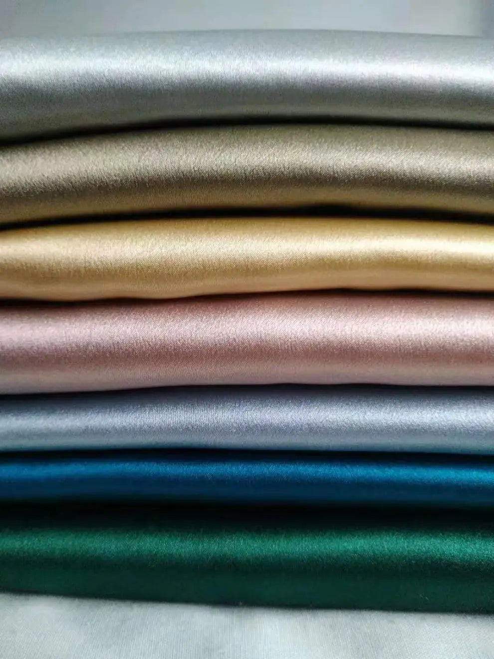 JuwenSilk Silk Pillowcase (Queen) – Natural Mulberry Silk, Smooth, Gentle on Hair & Skin